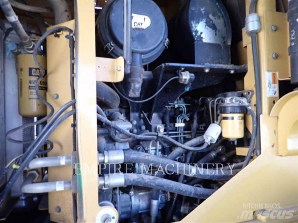 CAT 924G Kolové nakladače
