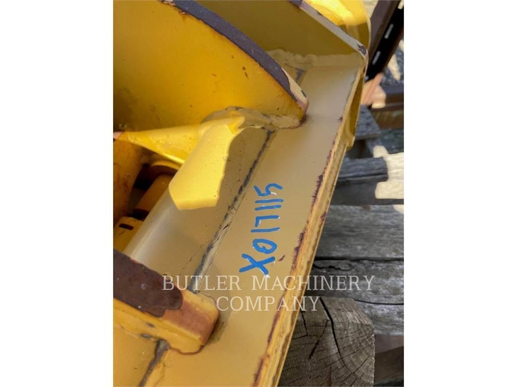 CAT 924HZ QUICK COUPLER Rychlospojky