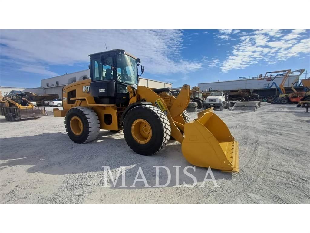 CAT 924K Kolové nakladače