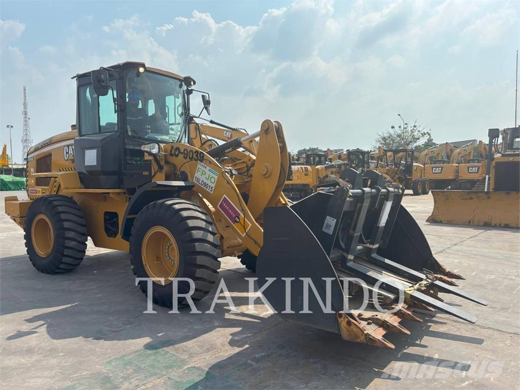 CAT 924K Kolové nakladače