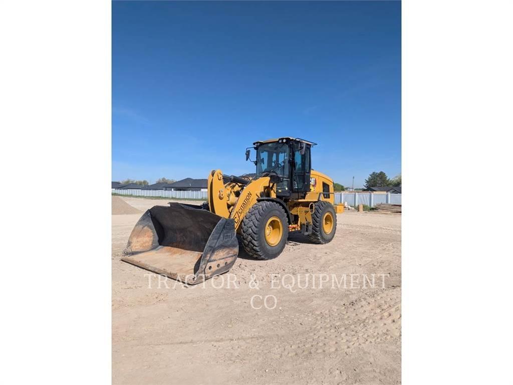 CAT 926 Kolové nakladače