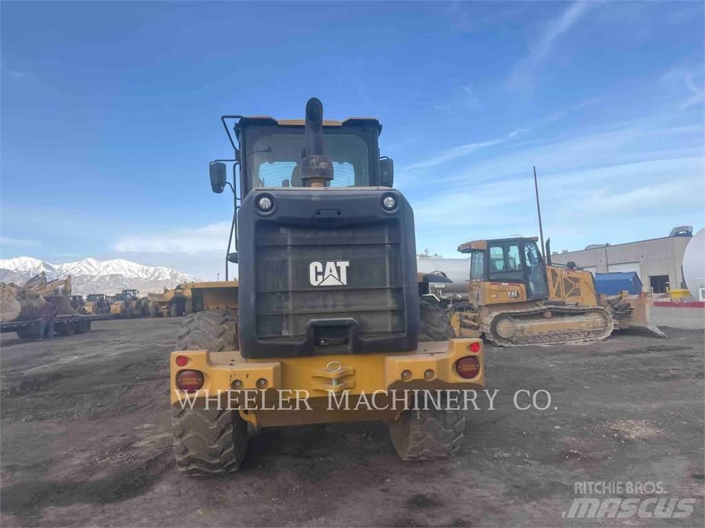 CAT 926 QC 3V Kolové nakladače