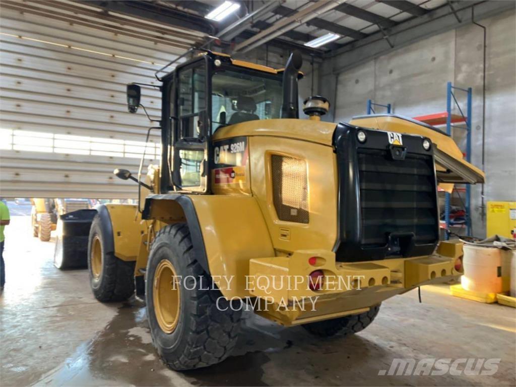 CAT 926M Kolové nakladače