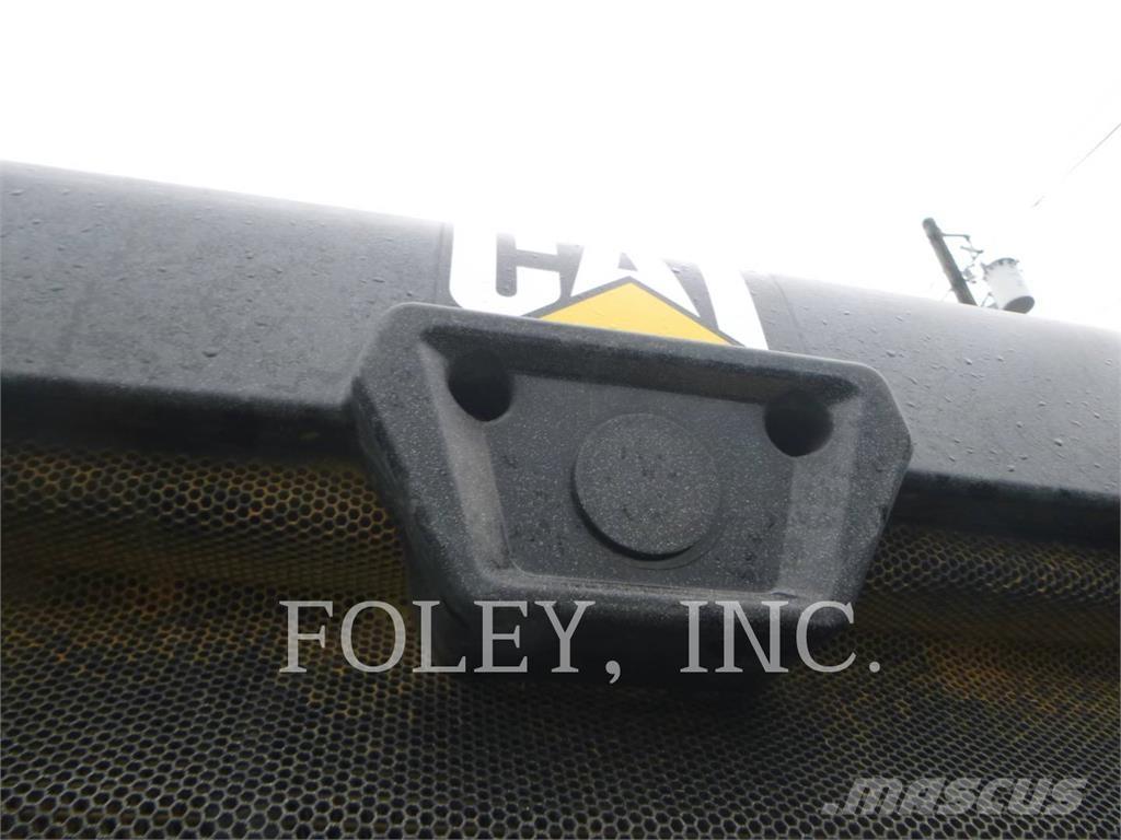 CAT 926M Kolové nakladače