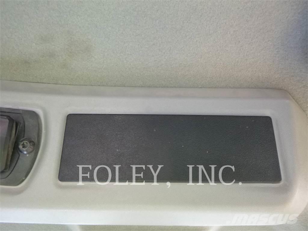 CAT 926M Kolové nakladače