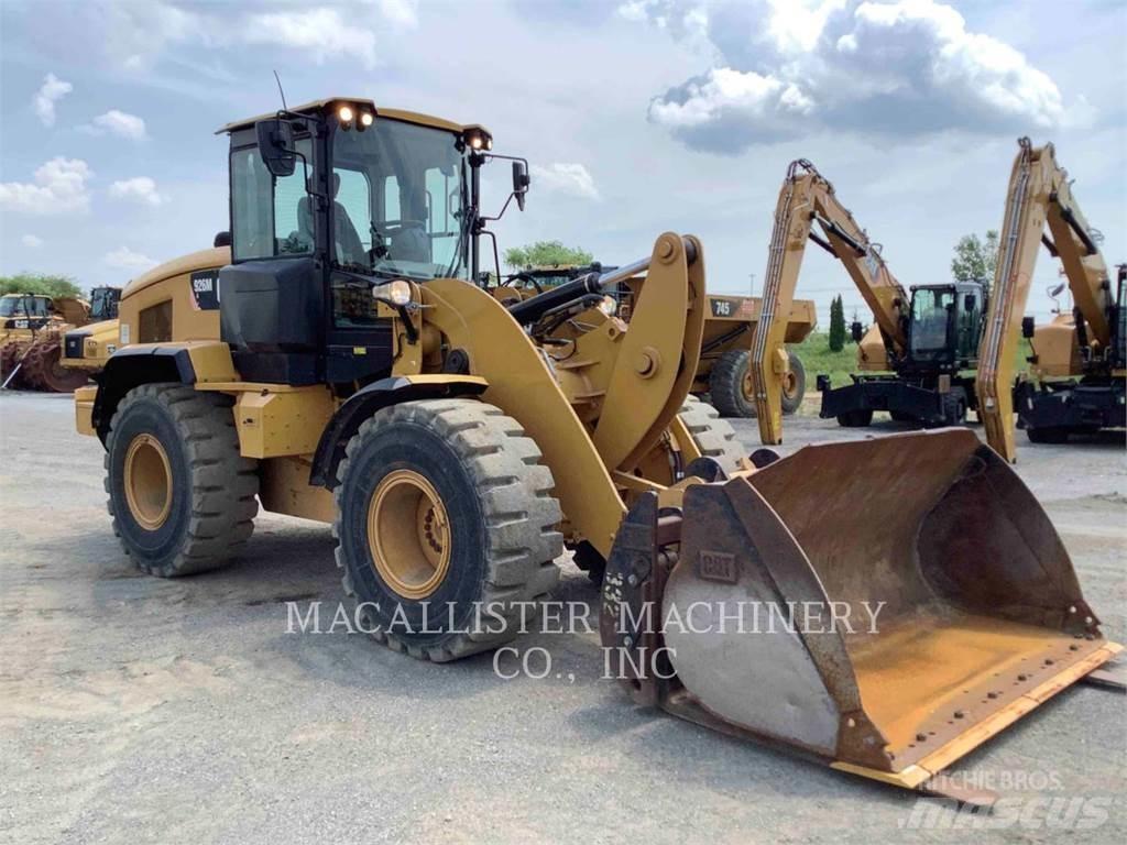 CAT 926M Kolové nakladače
