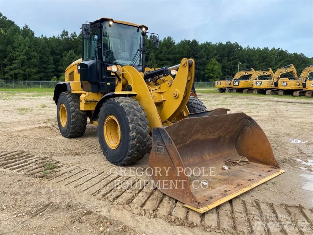 CAT 926M Kolové nakladače