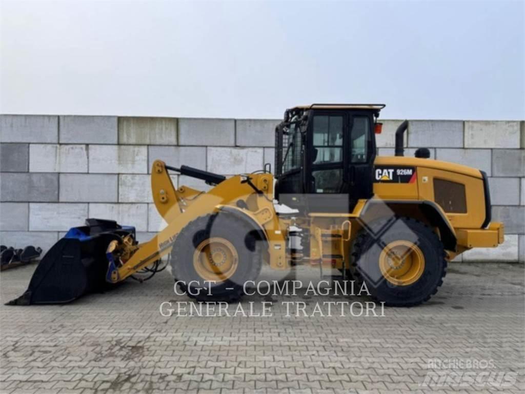 CAT 926M Kolové nakladače