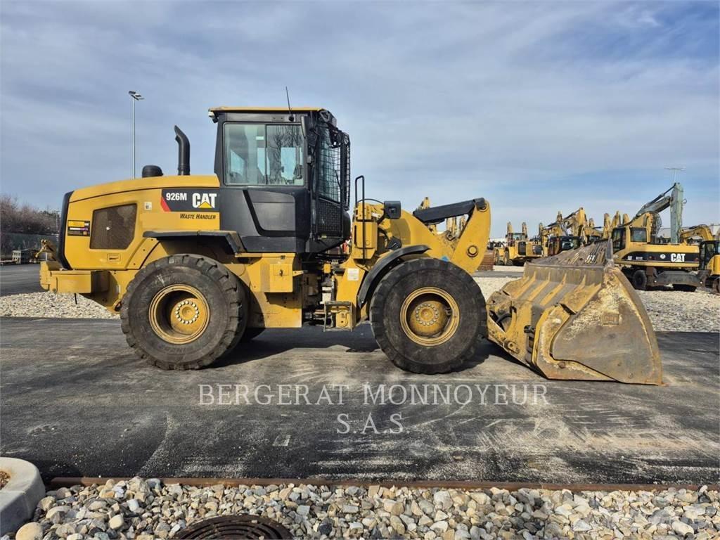 CAT 926M Kolové nakladače