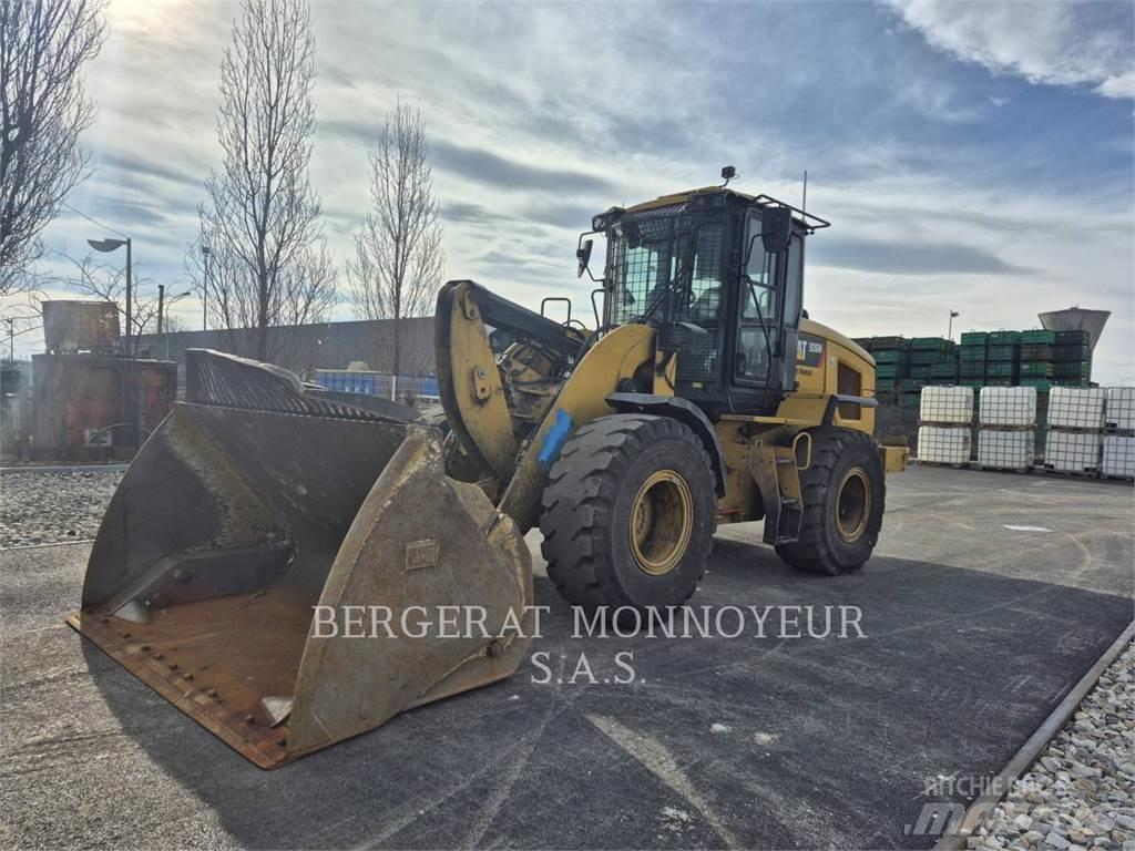CAT 926M Kolové nakladače