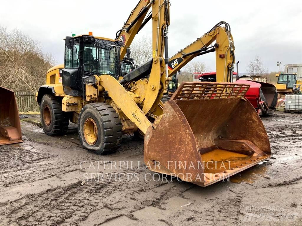 CAT 926M Kolové nakladače
