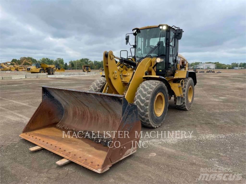 CAT 926M Kolové nakladače