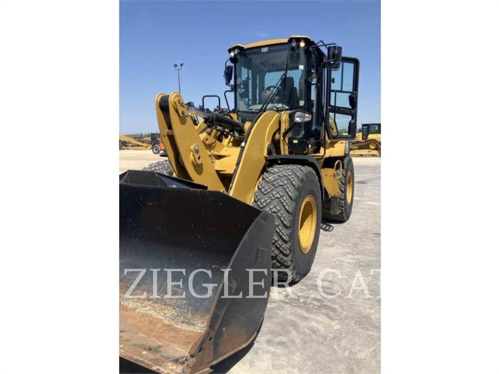 CAT 926M Kolové nakladače