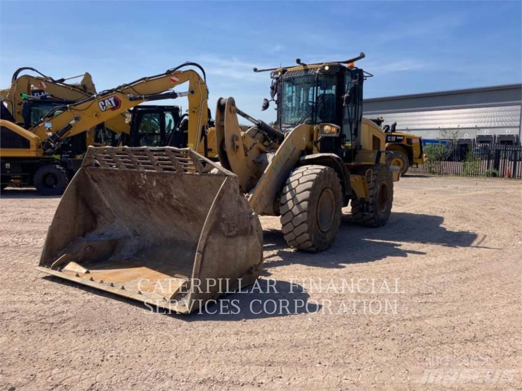 CAT 926M Kolové nakladače