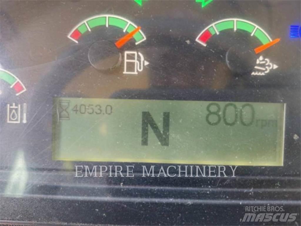 CAT 926M Kolové nakladače