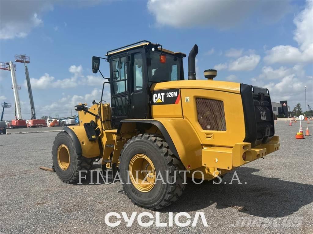 CAT 926M Kolové nakladače