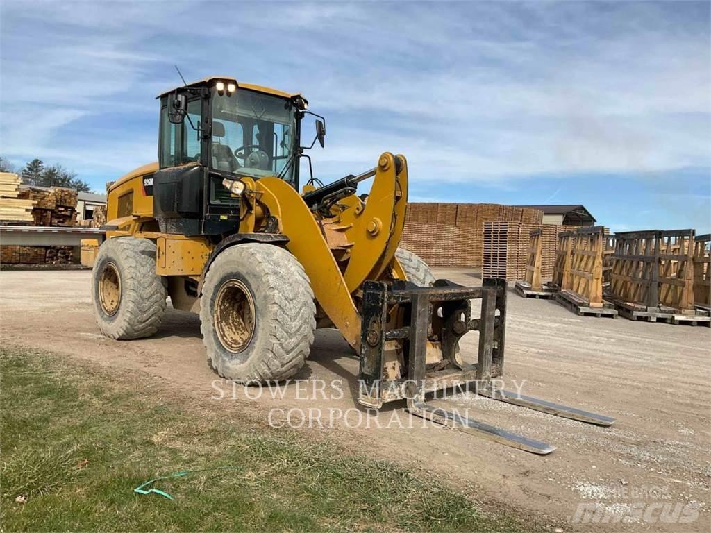 CAT 926M Kolové nakladače