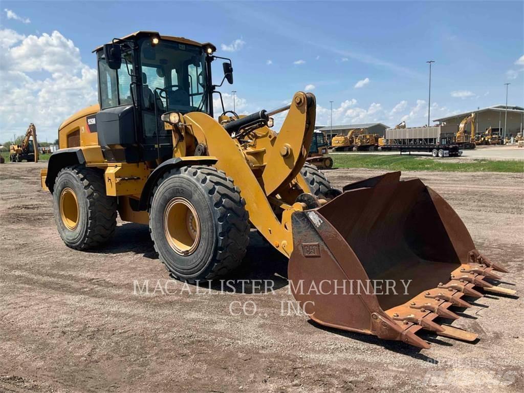 CAT 926M Kolové nakladače
