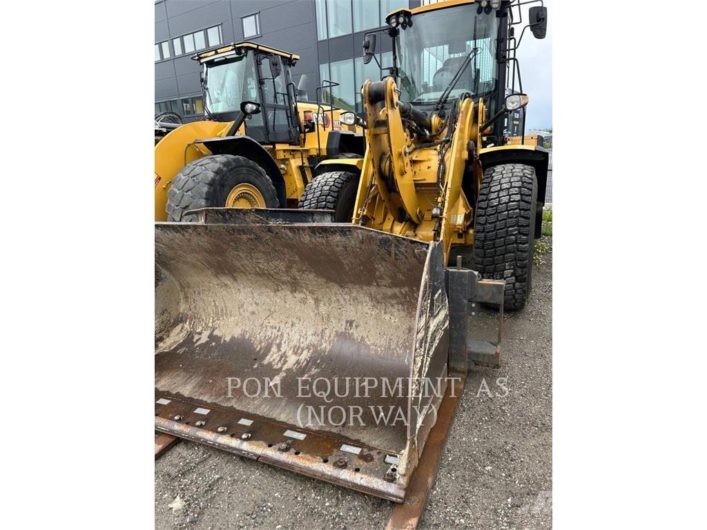 CAT 926M Kolové nakladače