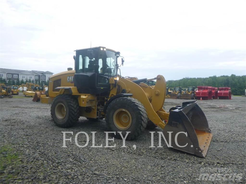 CAT 926M Kolové nakladače