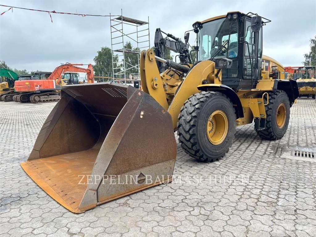 CAT 926M Kolové nakladače