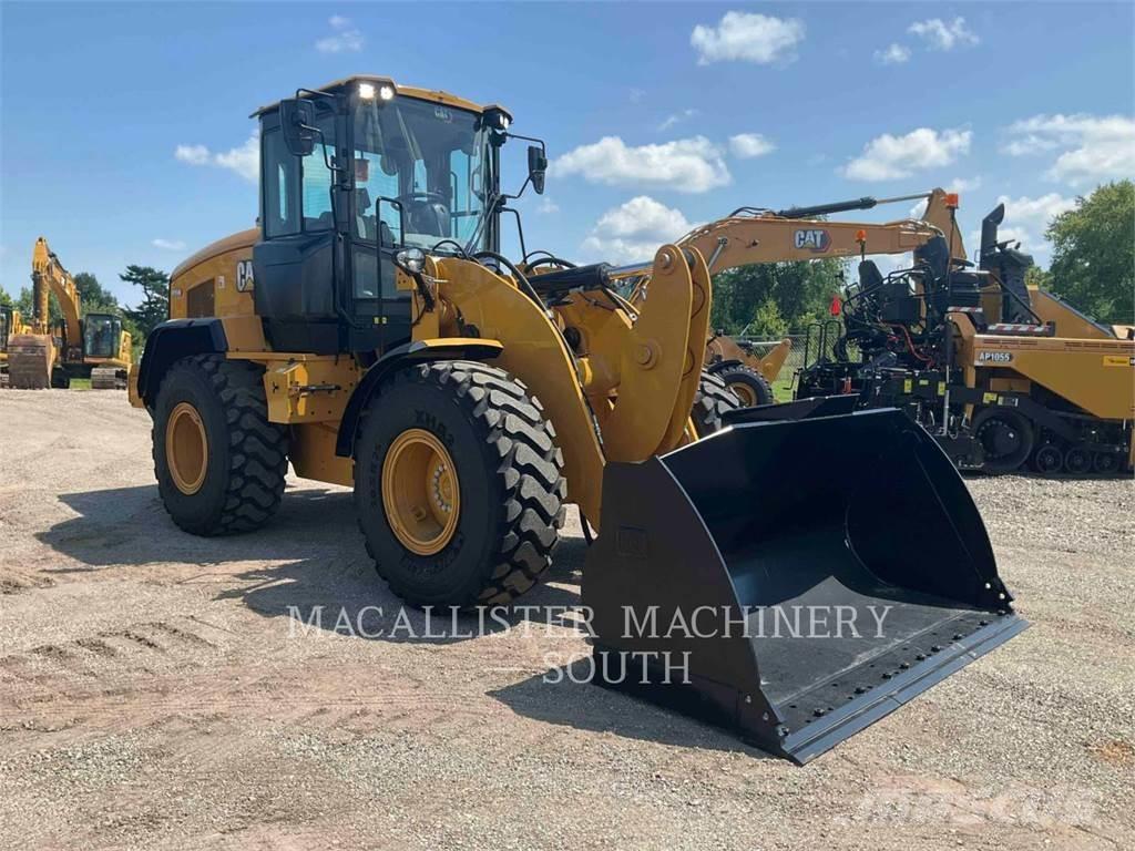 CAT 926M Kolové nakladače