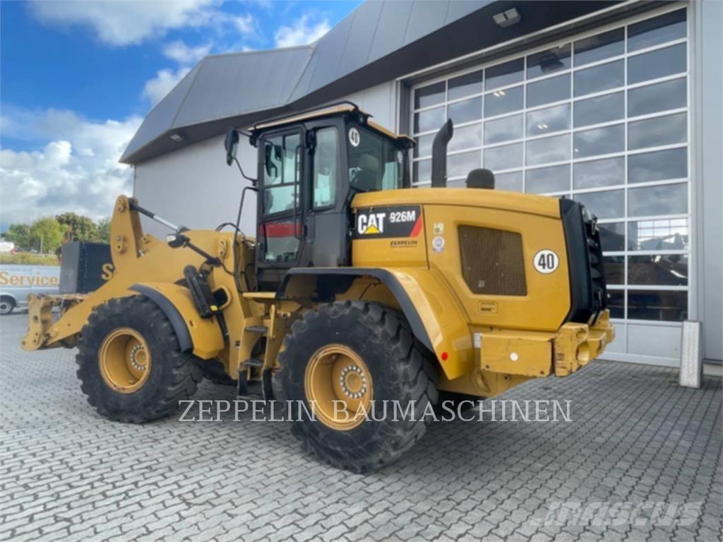 CAT 926M Kolové nakladače