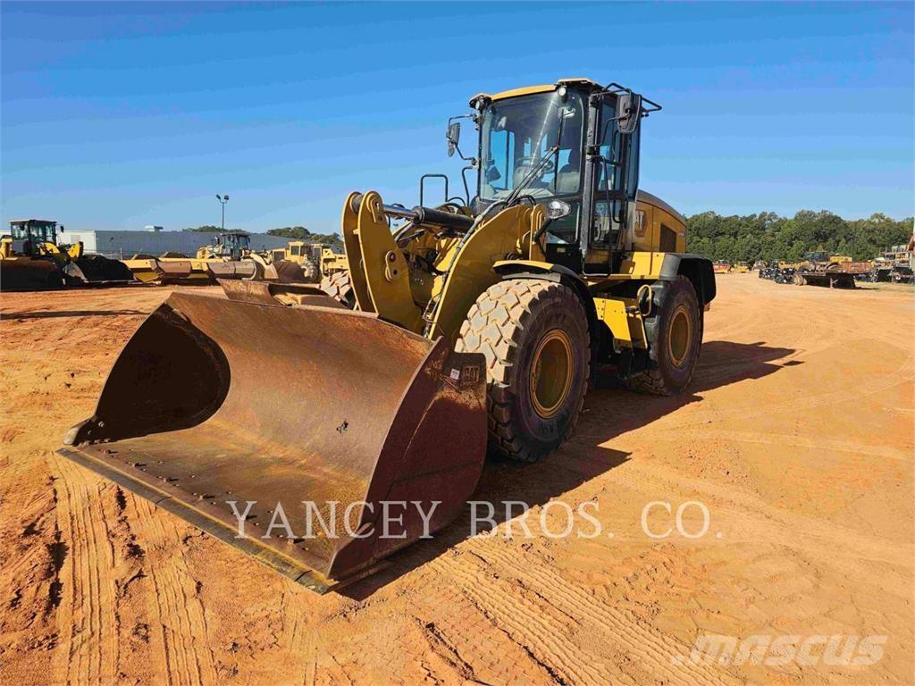 CAT 926M Kolové nakladače