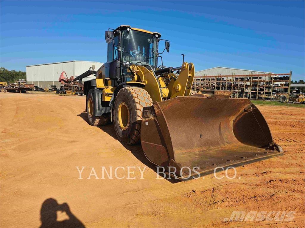 CAT 926M Kolové nakladače