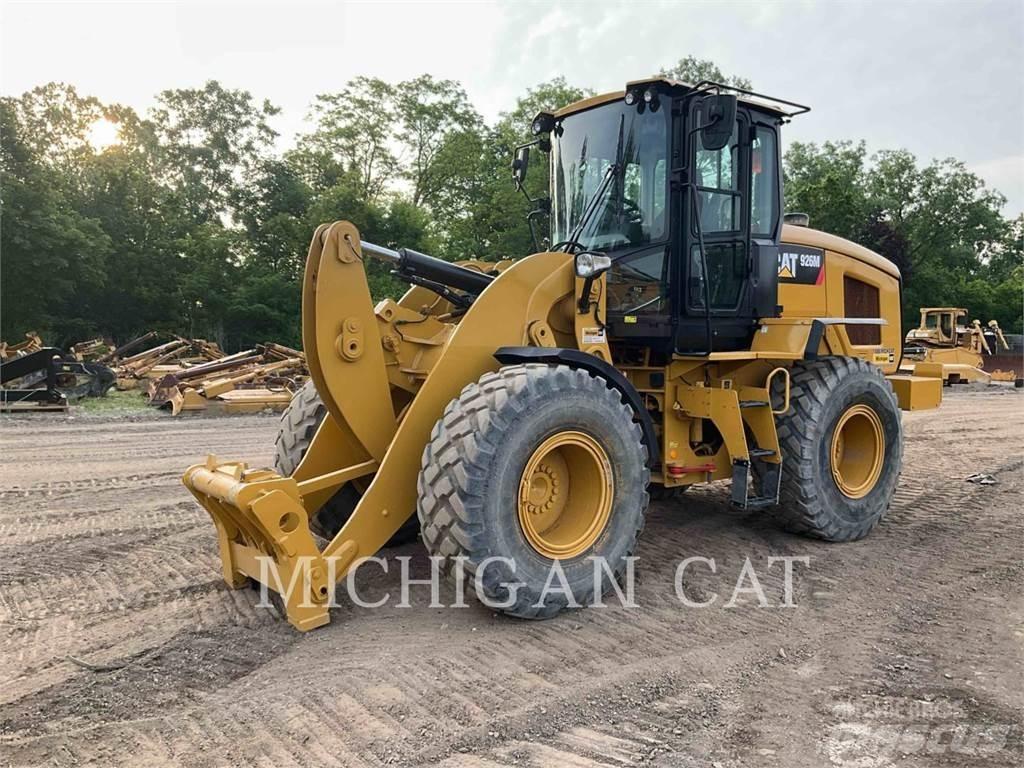 CAT 926M 3RQ Kolové nakladače
