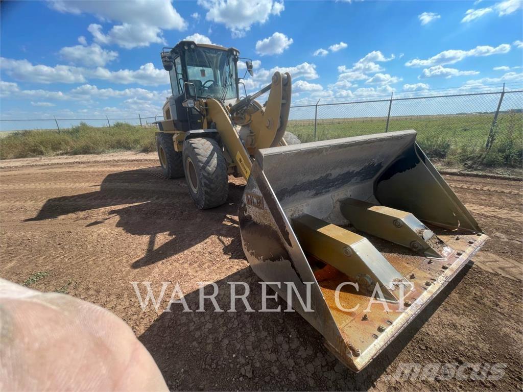 CAT 926M HL Kolové nakladače