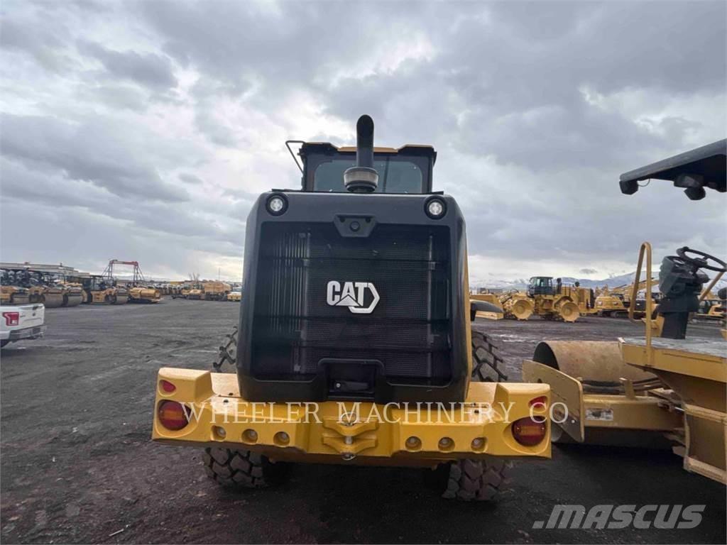 CAT 926M QC Kolové nakladače