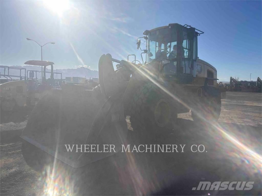 CAT 926M QC Kolové nakladače