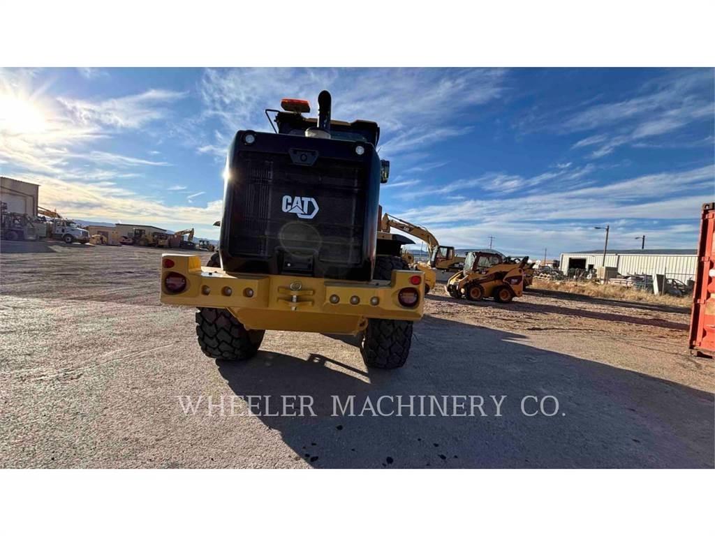 CAT 926M QC 3V Kolové nakladače