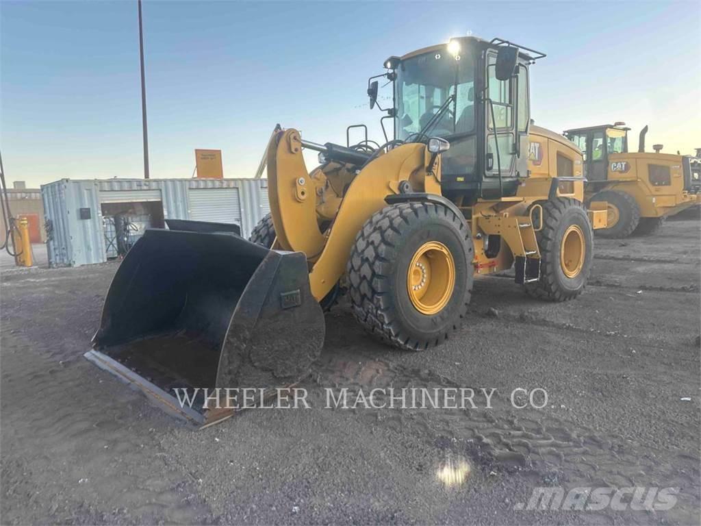 CAT 926M QC 3V Kolové nakladače