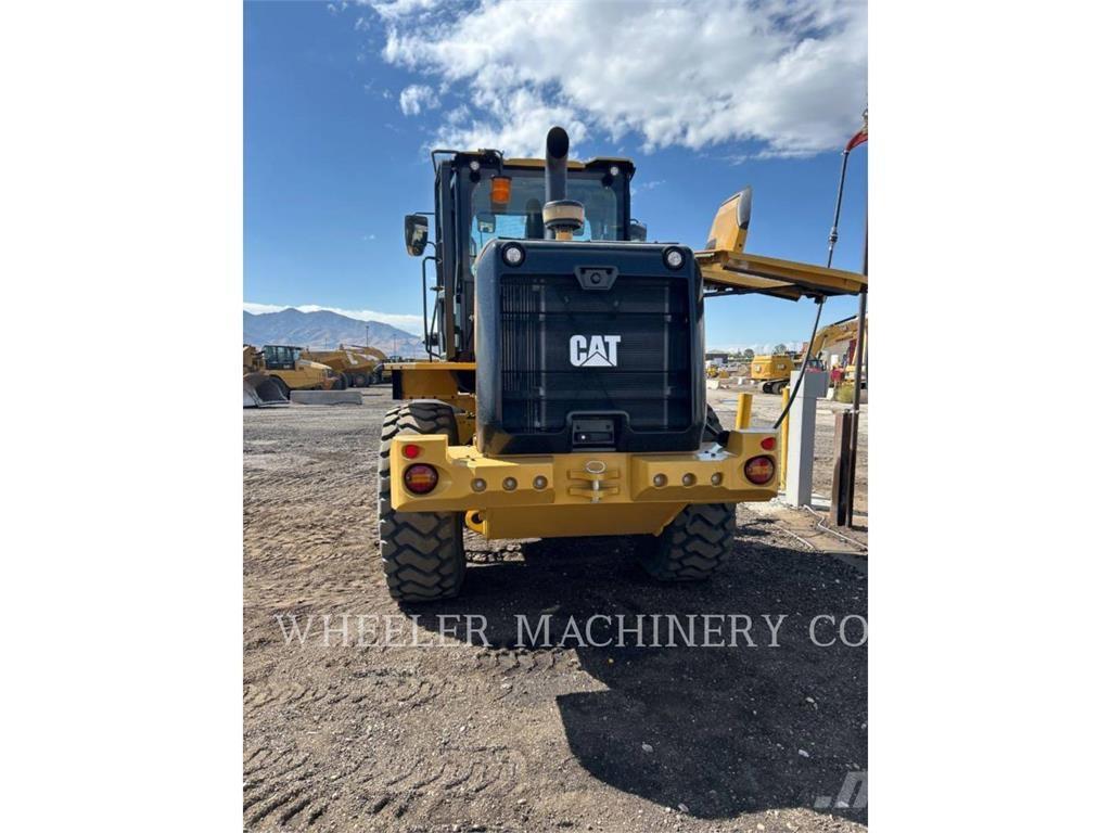 CAT 926M QC 3V Kolové nakladače