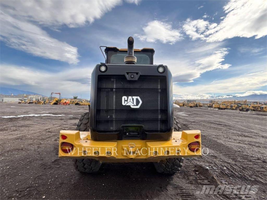 CAT 926M QC 3V Kolové nakladače