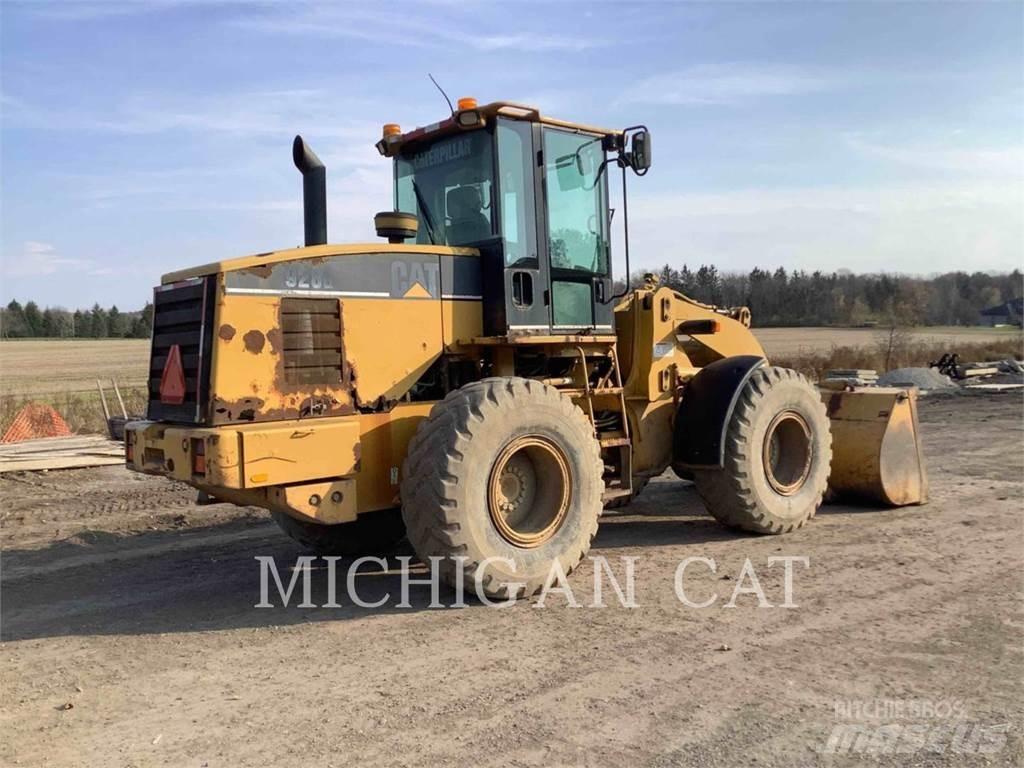 CAT 928G Kolové nakladače