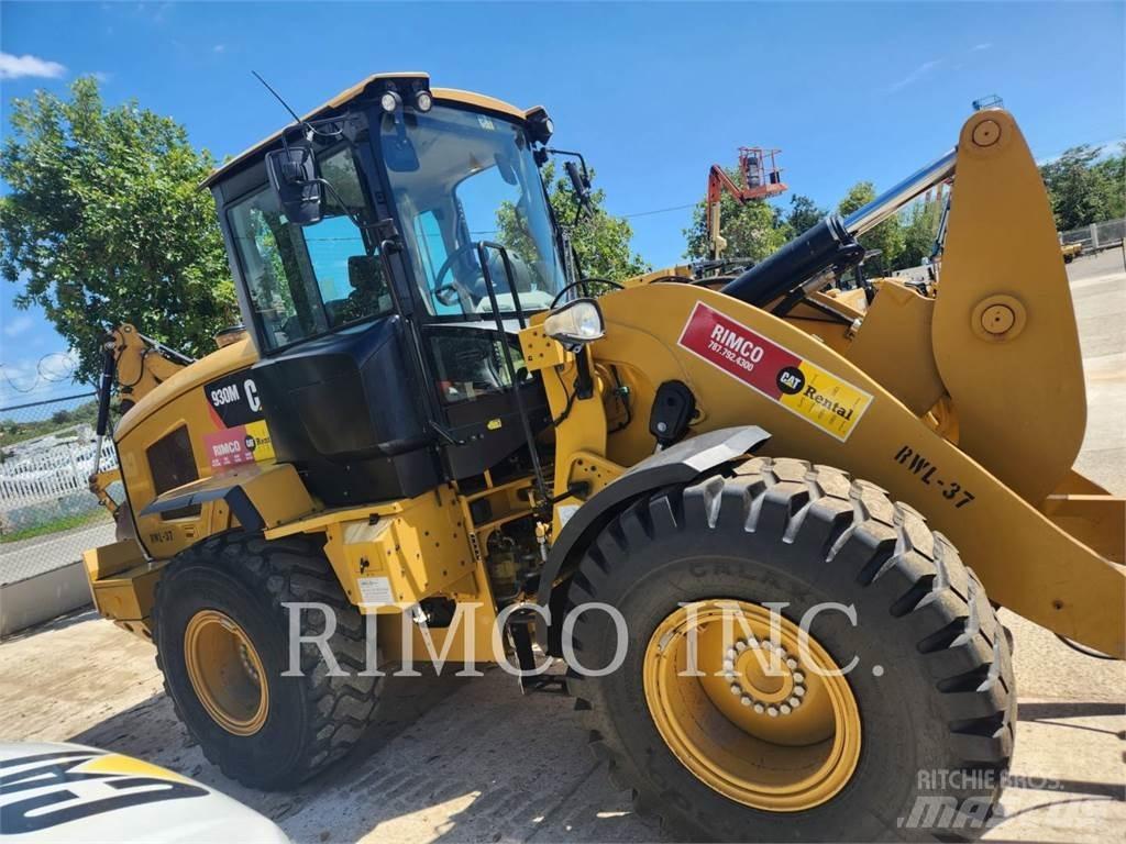 CAT 930 Kolové nakladače