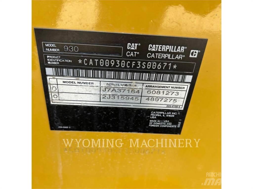 CAT 930 Kolové nakladače