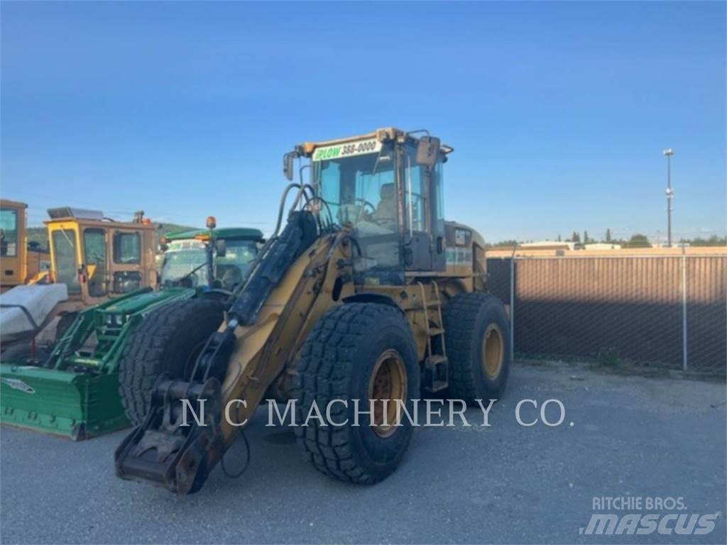 CAT 930H Kolové nakladače