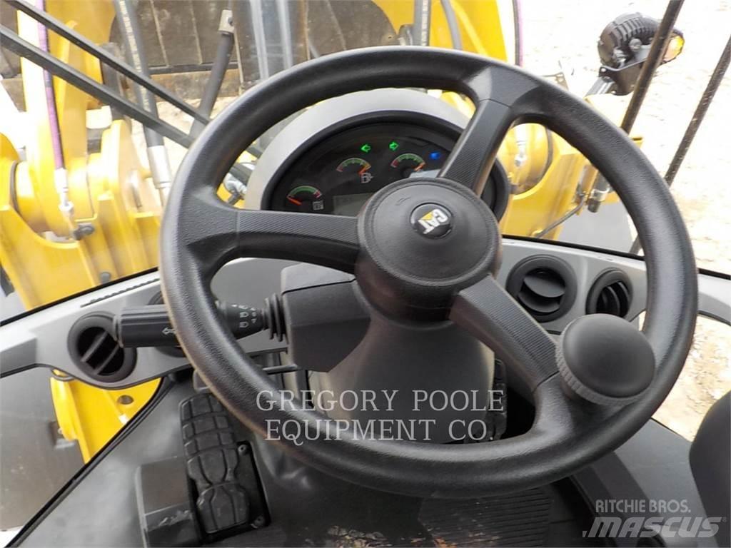CAT 930M Kolové nakladače