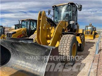 CAT 930M Kolové nakladače