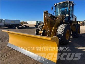 CAT 930M Kolové nakladače