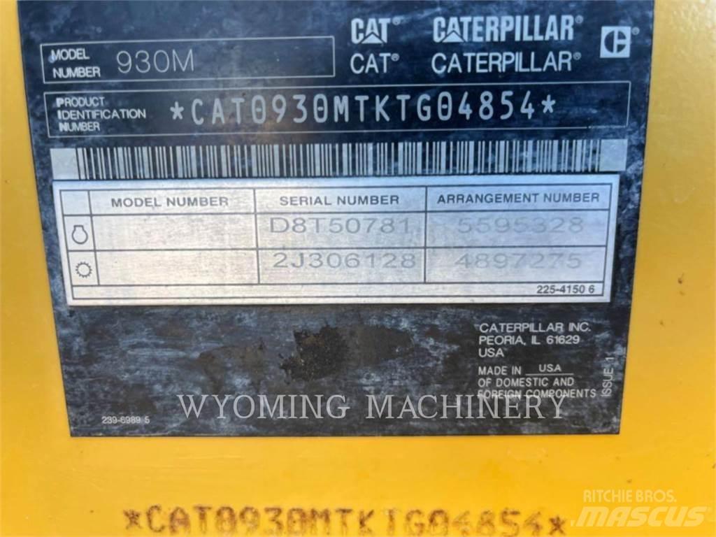CAT 930M Kolové nakladače