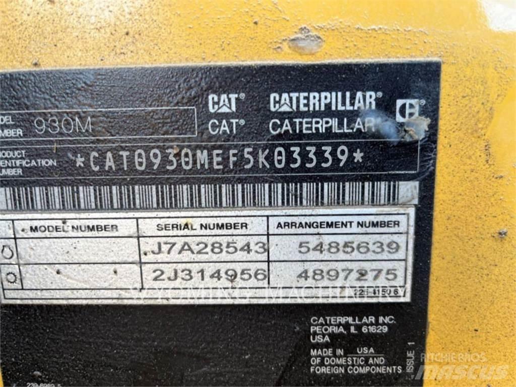 CAT 930M Kolové nakladače
