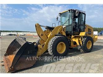 CAT 930M Kolové nakladače