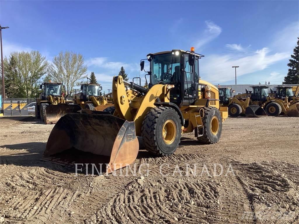 CAT 930M Kolové nakladače