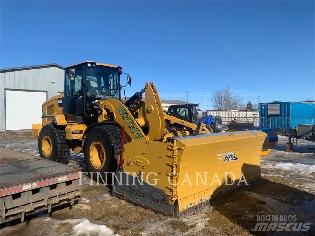CAT 930M Kolové nakladače
