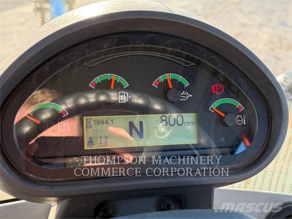 CAT 930M Kolové nakladače